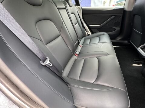 Tesla Model 3 LONG RANGE AWD 24