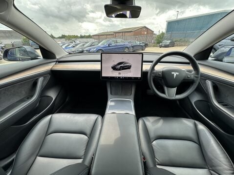 Tesla Model 3 LONG RANGE AWD 25
