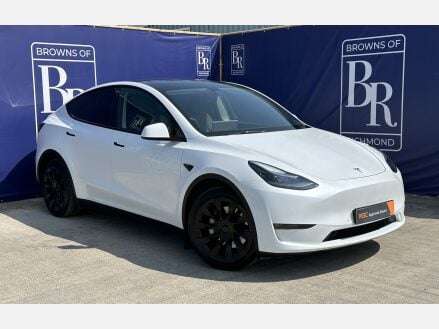 Tesla Model Y LONG RANGE AWD