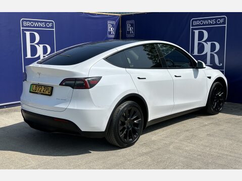 Tesla Model Y LONG RANGE AWD 5