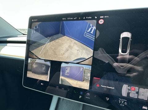 Tesla Model Y LONG RANGE AWD 30