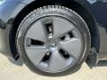 Tesla Model 3 STANDARD RANGE PLUS 19