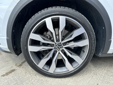 Volkswagen T-Roc R-LINE TSI EVO DSG 19
