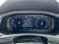 Volkswagen T-Roc R-LINE TSI EVO DSG 24