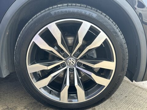 Volkswagen Tiguan R-LINE TECH TDI 16