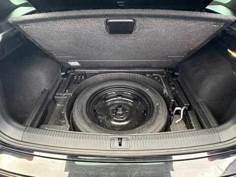 Volkswagen Tiguan R-LINE TECH TDI 23