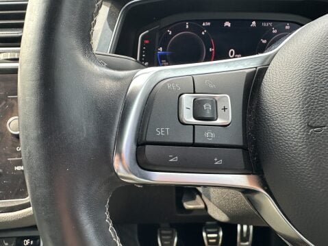 Volkswagen Tiguan R-LINE TECH TDI 30