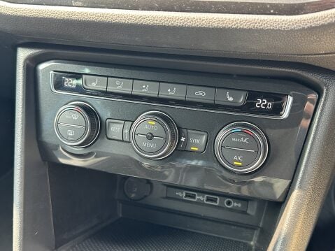 Volkswagen Tiguan R-LINE TECH TDI 36