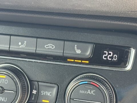 Volkswagen Tiguan R-LINE TECH TDI 37