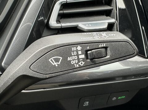Audi Q4 S LINE 31
