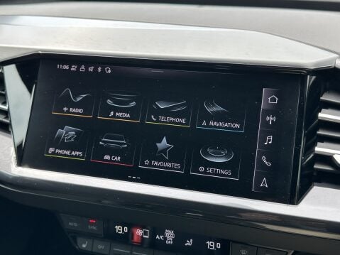 Audi Q4 S LINE 33