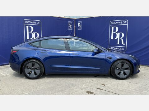 Tesla Model 3 STANDARD RANGE PLUS 4