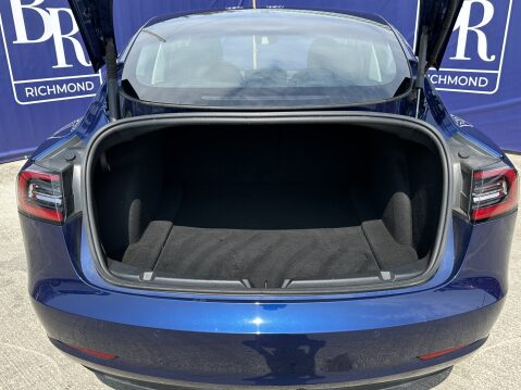 Tesla Model 3 STANDARD RANGE PLUS 22