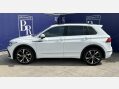 Volkswagen Tiguan R-LINE TSI DSG 10