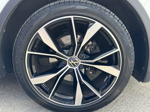 Volkswagen Tiguan R-LINE TSI DSG 16