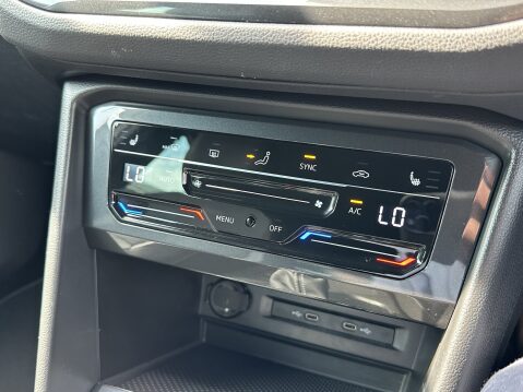 Volkswagen Tiguan R-LINE TSI DSG 33
