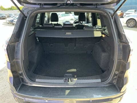 Ford Kuga ST-LINE TDCI 21