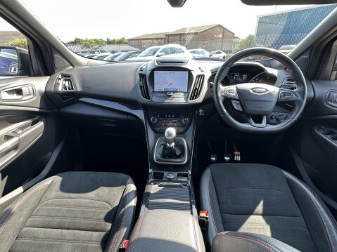 Ford Kuga ST-LINE TDCI 23