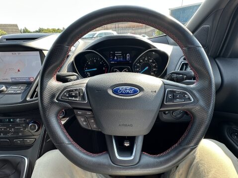 Ford Kuga ST-LINE TDCI 25