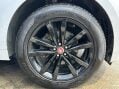 Jaguar F-Pace CHEQUERED FLAG AWD 16