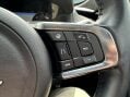 Jaguar F-Pace CHEQUERED FLAG AWD 30