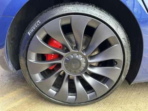 Tesla Model 3 PERFORMANCE AWD 15