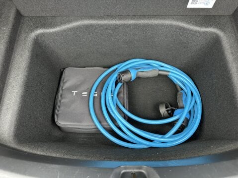 Tesla Model 3 PERFORMANCE AWD 21