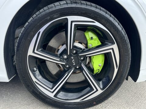 Kia EV6 GT 16