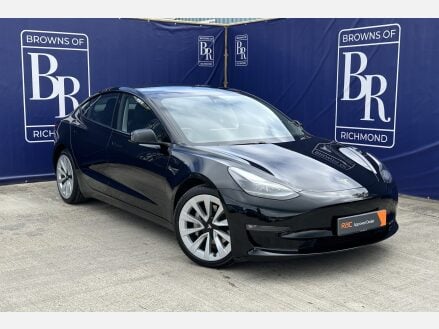 Tesla Model 3 LONG RANGE AWD
