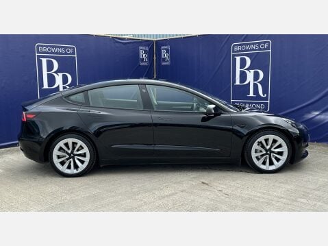 Tesla Model 3 LONG RANGE AWD 4