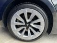 Tesla Model 3 LONG RANGE AWD 17