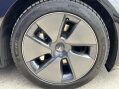 Tesla Model 3 LONG RANGE AWD 16