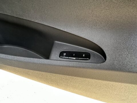 Polestar 2 BASE 27