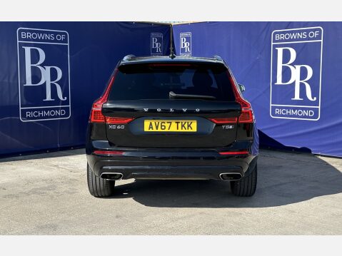 Volvo XC60 T5 R-DESIGN AWD 7