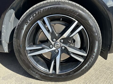 Volvo XC60 T5 R-DESIGN AWD 16