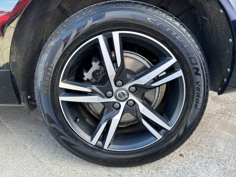Volvo XC60 T5 R-DESIGN AWD 18