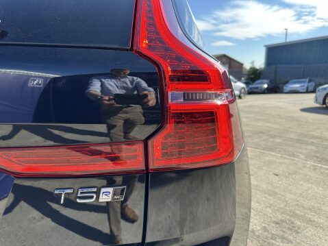 Volvo XC60 T5 R-DESIGN AWD 20