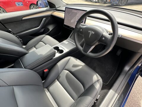 Tesla Model 3 LONG RANGE AWD 3