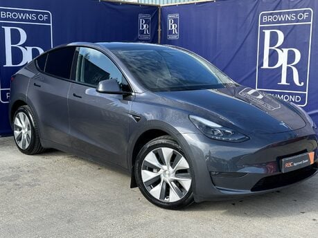 Tesla Model Y LONG RANGE AWD