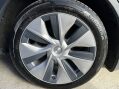 Tesla Model Y LONG RANGE AWD 17