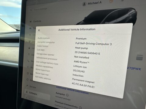 Tesla Model Y LONG RANGE AWD 28