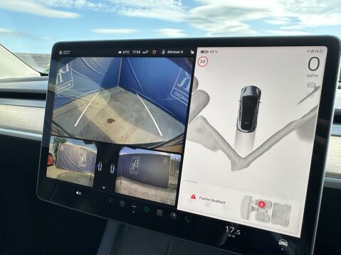 Tesla Model Y LONG RANGE AWD 30