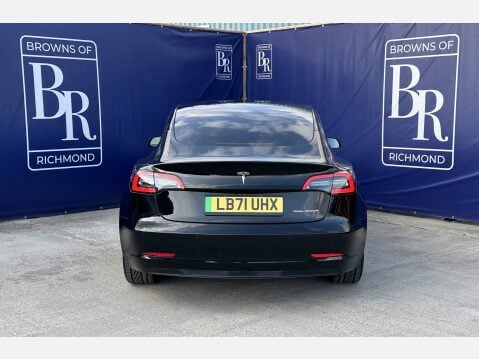 Tesla Model 3 LONG RANGE AWD 7