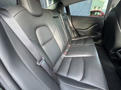 Tesla Model 3 LONG RANGE AWD 25