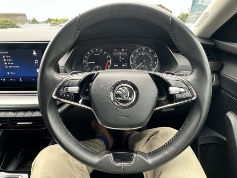 Skoda Octavia SE TDI DSG 25