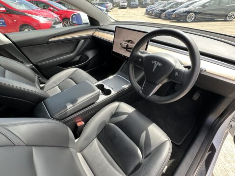 Tesla Model 3 RWD Model 3