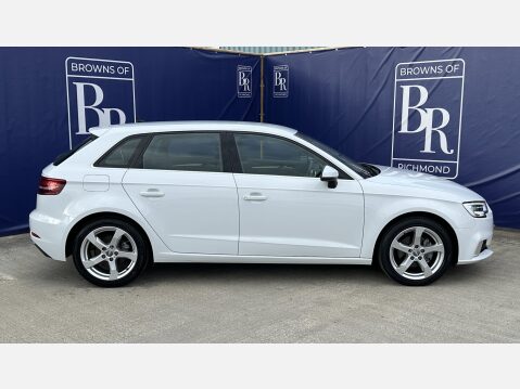 Audi A3 SPORTBACK TFSI SPORT 4