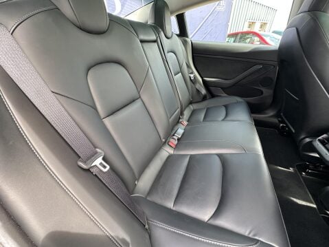 Tesla Model 3 Saloon 4dr Electric Auto RWD (241 bhp) 25