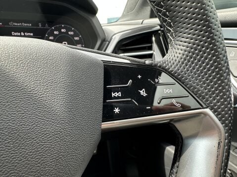 Audi Q4 40 S line SUV 5dr Electric Auto 82kWh (204 ps) 28