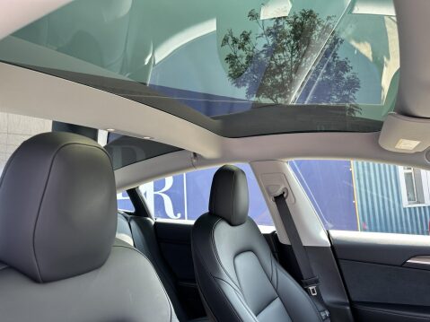 Tesla Model 3 Standard Range Plus Saloon 4dr Electric Auto RWD (241 bhp) 30